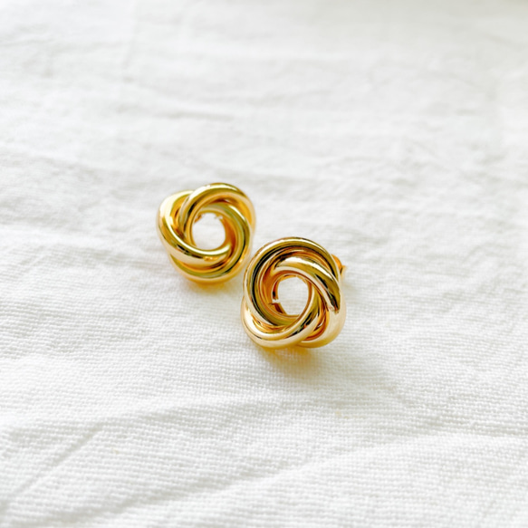 【online 先行販売！】double triple ring earrings［ピアス・イヤリング］ 1枚目の画像