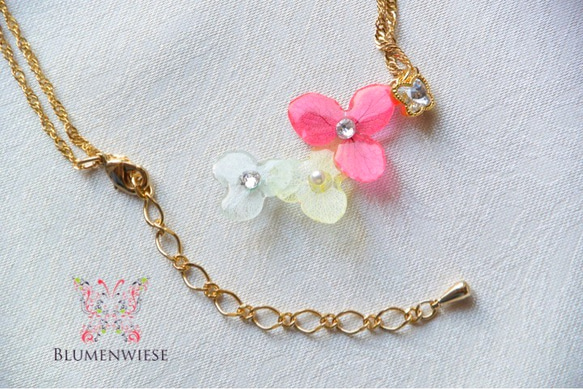 Pinky hydrangea necklace 第4張的照片