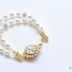 Crystal pearl bracelet 第1張的照片