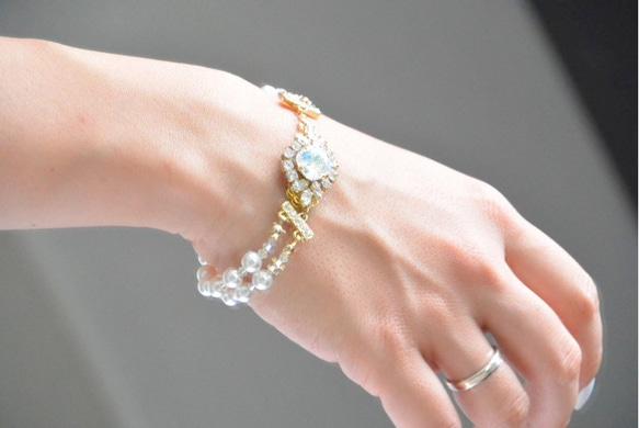 Crystal pearl bracelet 第5張的照片