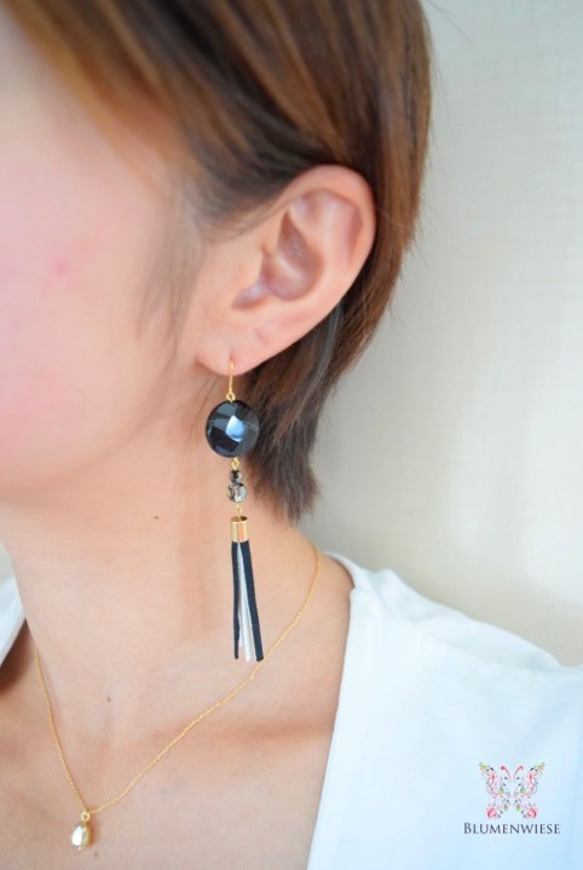 Black agate tassel earrings 第5張的照片