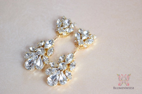 Swarovski crystal earrings 1枚目の画像