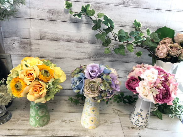 アーティフィシャルフラワー ブーケ&可愛い花器のセット　造花　　バラ　ローズ　アートフラワー 4枚目の画像
