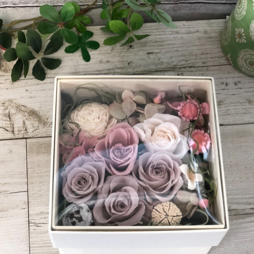 プリザーブドフラワー お花の見えるボックスフラワー 正方形 蓋付き