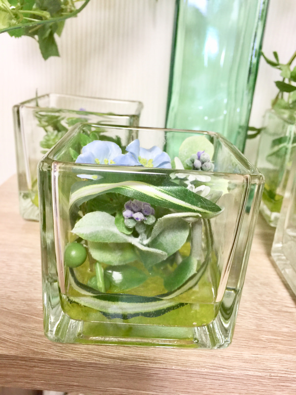 fake green &water in glas 3枚目の画像