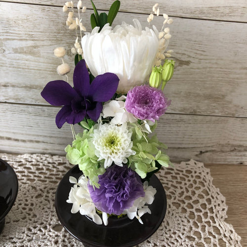 仏花プリザーブドフラワー ガラスボトル入り1対2基 マム デンファレ ①