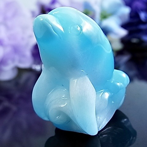 一点もの/レアもの】ラリマー イルカ 自然光でも透ける 癒しのオブジェ