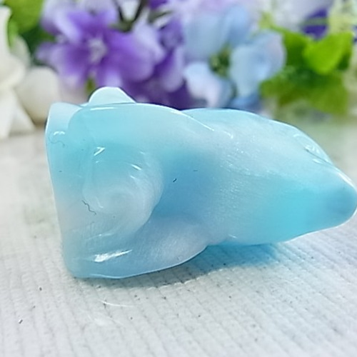 一点もの/レアもの】ラリマー イルカ 自然光でも透ける 癒しのオブジェ