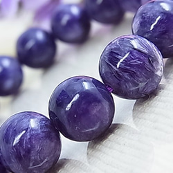 ◆高品質 大粒 チャロアイト ロシア産 12㎜ シルク柄 気品のある紫 美色 天然石 ブレスレット セレブ感 F19 7枚目の画像