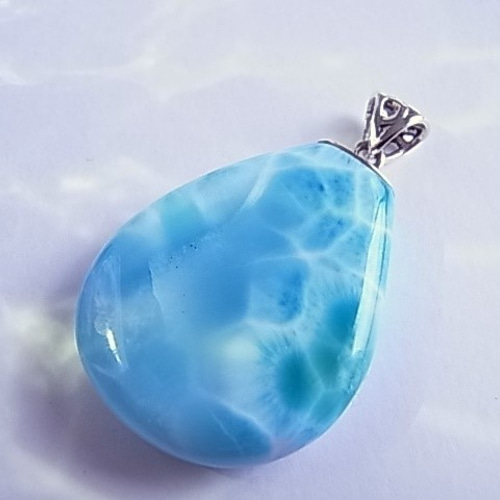 ☆お値下げ中☆特大ラリマー・透け感バッチリ♥波の雫♥神秘な透明感