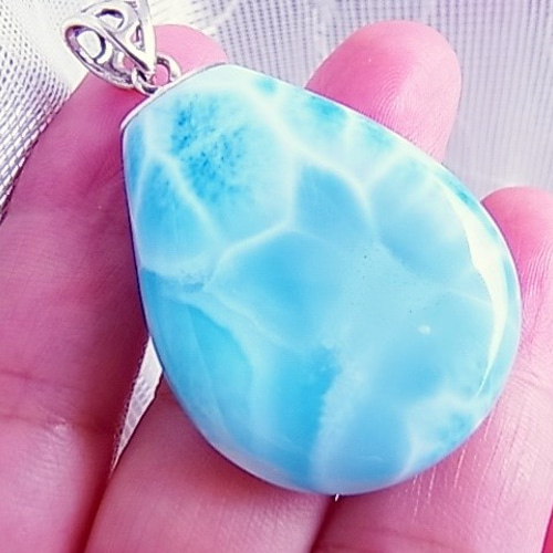 ☆お値下げ中☆特大ラリマー・透け感バッチリ♥波の雫♥神秘な透明感