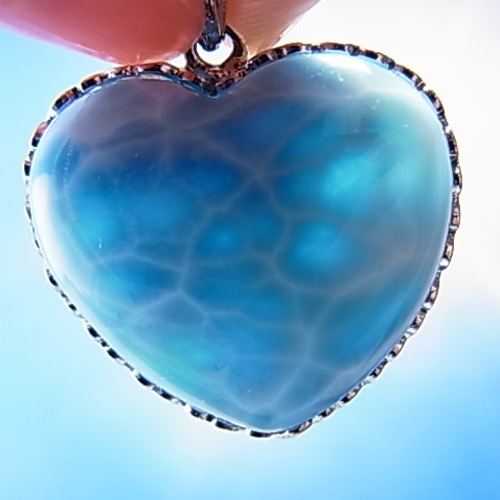 高品質/ラリマー】濃いブルーと深い波♡ぷっくりハート♡神秘な透明感