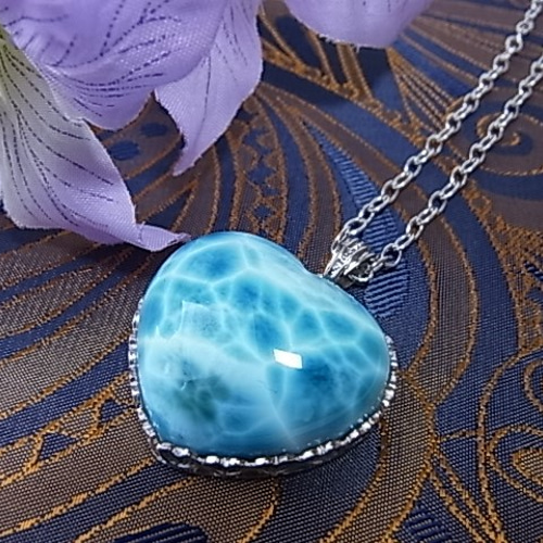 ☆お得品☆【高品質/ラリマー】美しいハート♡こだわりの飾り枠♡e93  