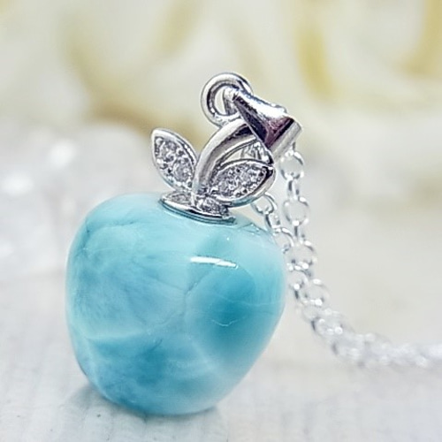 値下げ handmade ラリマー リンゴ ネックレス handmade ラリマー りんご ネックレスの通販 by ✴Larimar Holic