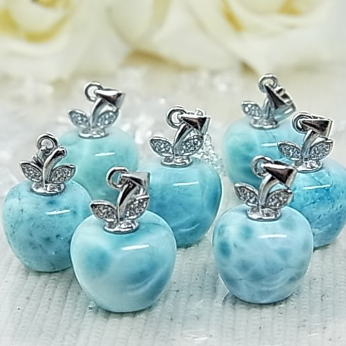 値下げ handmade ラリマー リンゴ ネックレス りんごの ラリマー ぷっくりが可愛い ペンダント ネックレス