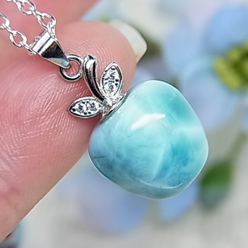 値下げ handmade ラリマー リンゴ ネックレス handmade ラリマー りんご ネックレスの通販 by ✴Larimar Holic