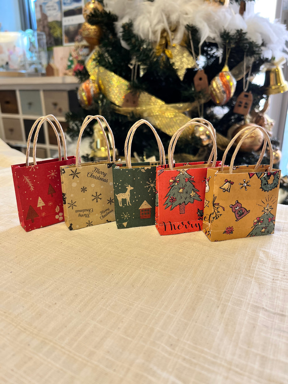 【再販2】クリスマス柄のミニ紙袋　15枚セット　✴︎送料無料✴︎ 4枚目の画像