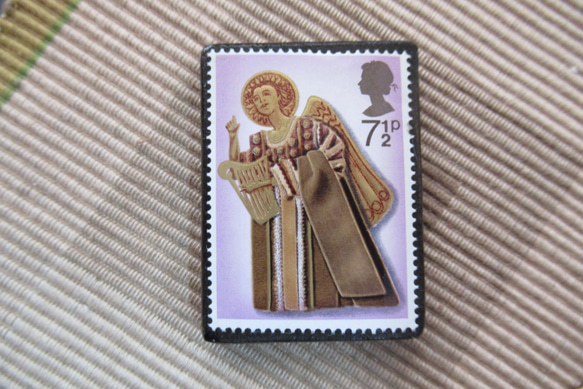 イギリス　クリスマス切手ブローチ 6794 1枚目の画像