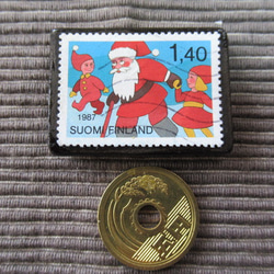 アップサイクル　クリスマス切手ブローチ6897 3枚目の画像