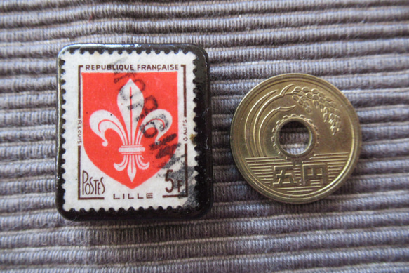 アップサイクル　フランス切手ブローチ6986 3枚目の画像