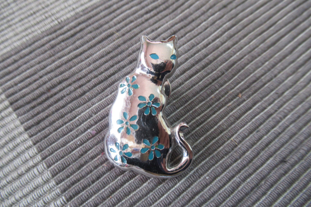 Silver925 猫ブローチ「花猫」B  7177