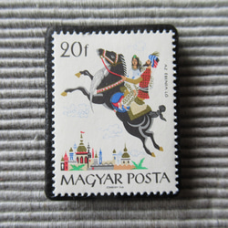 ハンガリー　童話切手ブローチ 7412 1枚目の画像