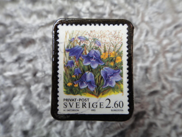 スウェーデン　切手ブローチ 607 1枚目の画像