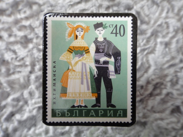 民族衣装切手ブローチ705 1枚目の画像