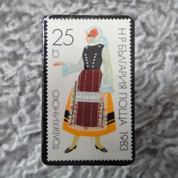 民族衣装切手ブローチ709 1枚目の画像