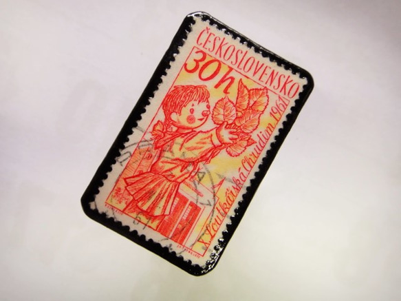 チェコスロバキア　切手ブローチ1041 2枚目の画像
