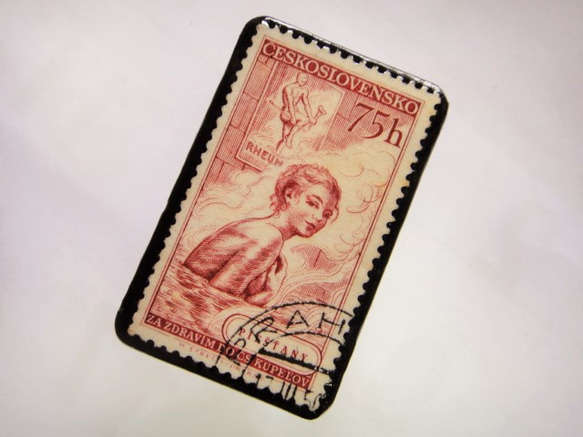 チェコスロバキア　切手ブローチ1050 2枚目の画像
