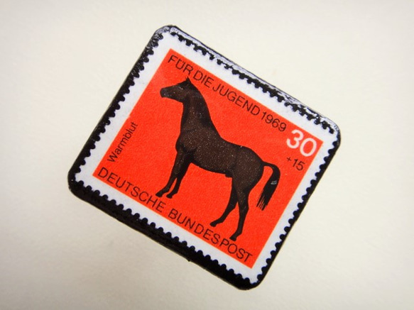 德國馬郵票胸針1261 第2張的照片