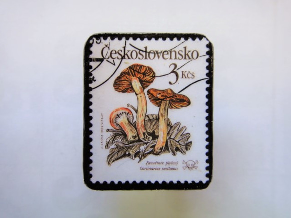 チェコスロバキア　切手ブローチ1392 1枚目の画像