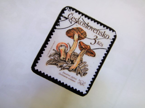 チェコスロバキア　切手ブローチ1392 2枚目の画像
