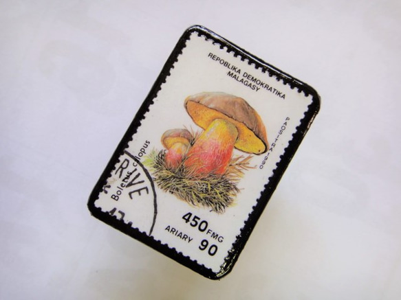 馬達加斯加郵票胸針1404 第2張的照片