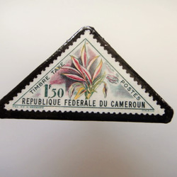 三角形郵票胸針1529 第1張的照片