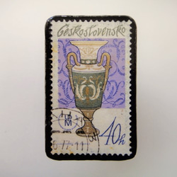 チェコスロバキア　陶磁器切手ブローチ2112 1枚目の画像