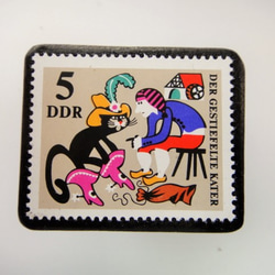 ドイツ　長靴をはいた猫切手ブローチ　2870 1枚目の画像