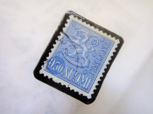 フィンランド　切手ブローチ　2914 2枚目の画像