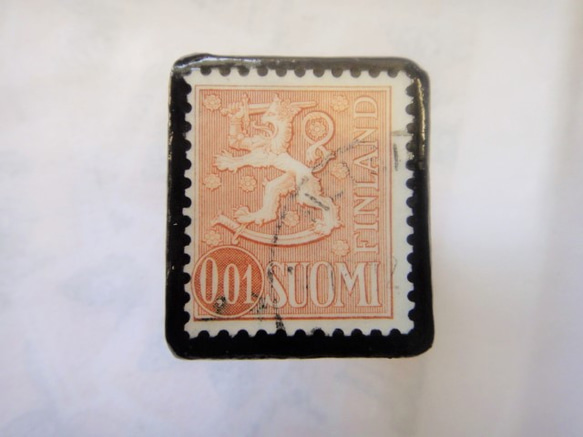フィンランド　切手ブローチ　2915 1枚目の画像