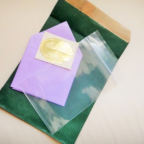 イギリスから届いたヴィンテージブローチ、お花のつぼみの