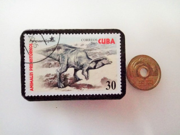アップサイクル　キューバ　恐竜切手ブローチ 3648 3枚目の画像