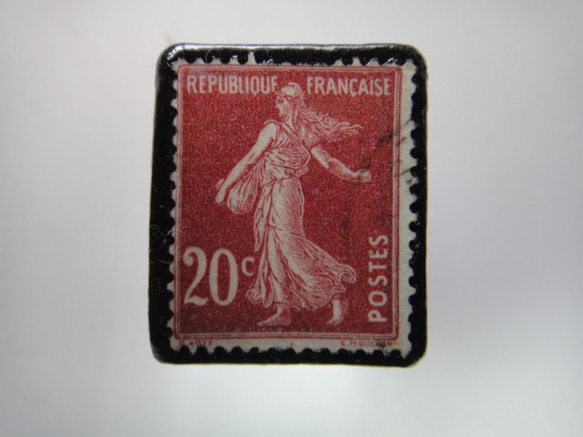 フランス　1906~34年「種をまく人」切手ブローチ 3929 1枚目の画像