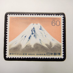 日本「富士山」切手ブローチ 3931 1枚目の画像
