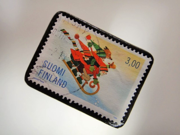 アップサイクル　フィンランド　クリスマス切手ブローチ 4277 2枚目の画像