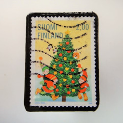 アップサイクル　フィンランド　クリスマス切手ブローチ 4305 1枚目の画像