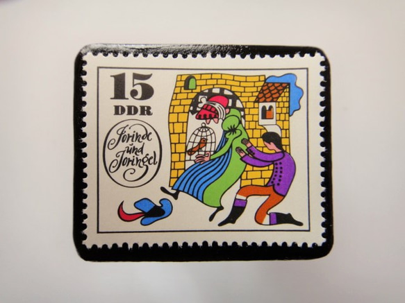 旧東ドイツ  童話切手ブローチ4601 1枚目の画像