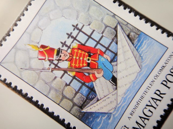 ハンガリー　童話切手ブローチ4876 2枚目の画像