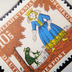 ドイツ　童話 カエルの王子切手ブローチ　5152 2枚目の画像