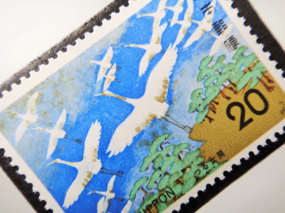 日本　童話「つる女房」切手ブローチ　5222 2枚目の画像